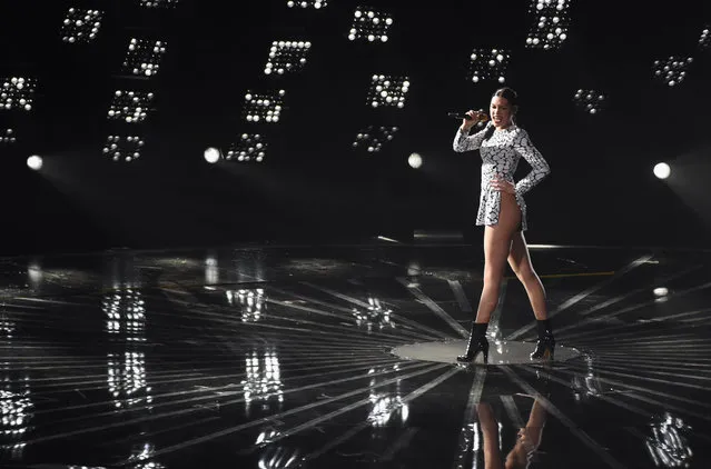 Recording artist Jessie J performs onstage during the 2014 MTV Video Music Awards at The Forum on August 24, 2014 in Inglewood, California. (Photo by Michael Buckner/Getty Images)