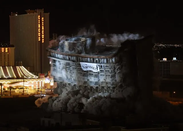 The 22-story Monte Carlo tower at the shuttered Riviera Hotel & Casino is imploded along with the property's remaining structures on August 16, 2016 in Las Vegas, Nevada. The 60-year old Las Vegas Strip resort closed in May 2015, when it was purchased by the Las Vegas Convention and Visitors Authority, which plans to use the site to make room for more convention space as part of its USD 1.4 billion Las Vegas Convention Center District project. The Riviera's 24-story Monaco Tower was imploded in June. (Photo by Ethan Miller/Getty Images)
