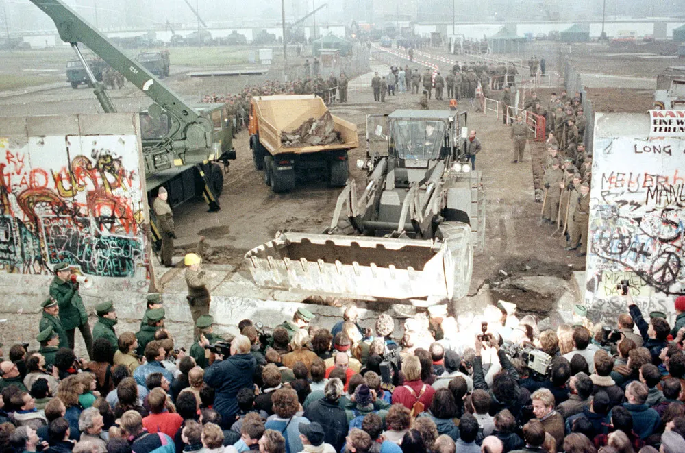 The Berlin Wall Comes Down