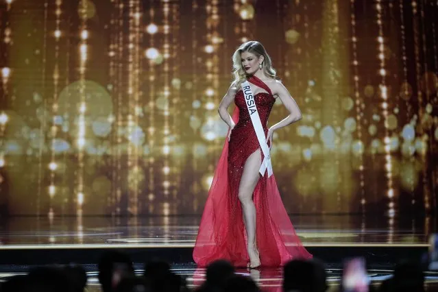 Miss Russia Anna Linnikova takes part in the evening gown competition during the preliminary round of the 71st Miss Universe Beauty Pageant, in New Orleans on Wednesday, January 11, 2023. (Photo by Gerald Herbert/AP Photo)