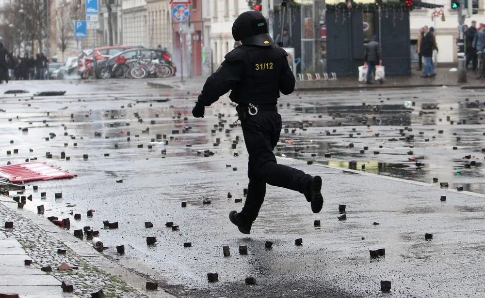 The Day in Photos – December 14, 2015