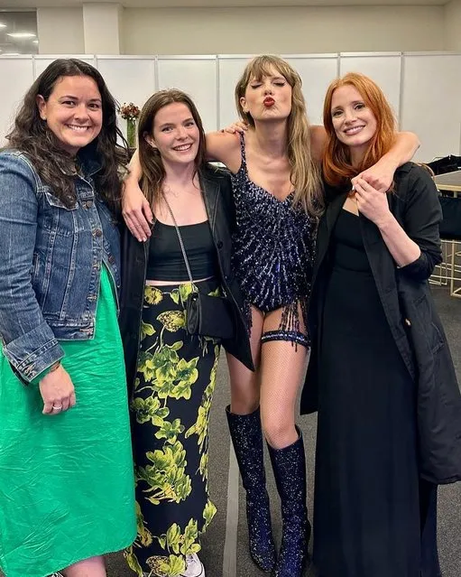 American actress Jessica Chastain (R) attends Taylor Swift's Eras tour in the last decade of August 2023. (Photo by jessicachastain/Instagram)