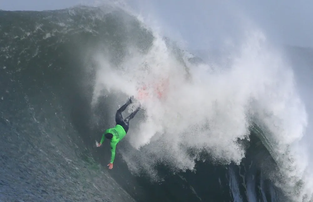 Mavericks Surf Competition