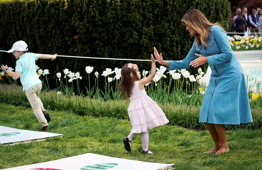 The Day in Photos – April 24, 2019