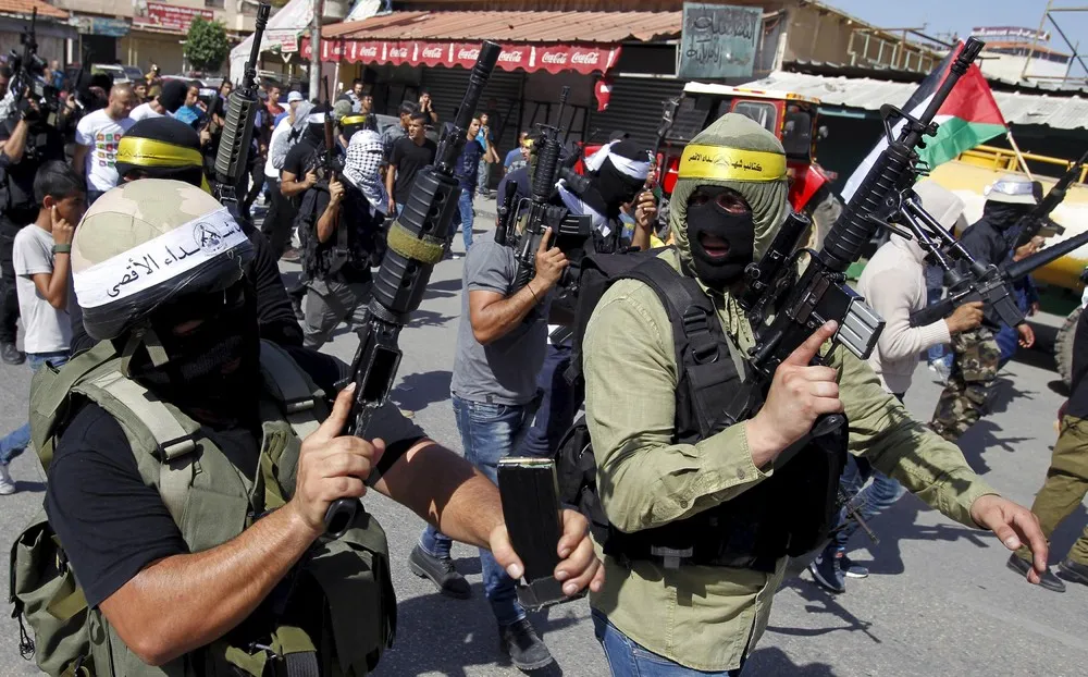 The Day in Photos – October 17, 2015