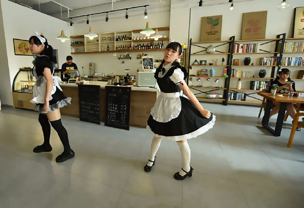 Maid-themed Cafe in Hangzhou