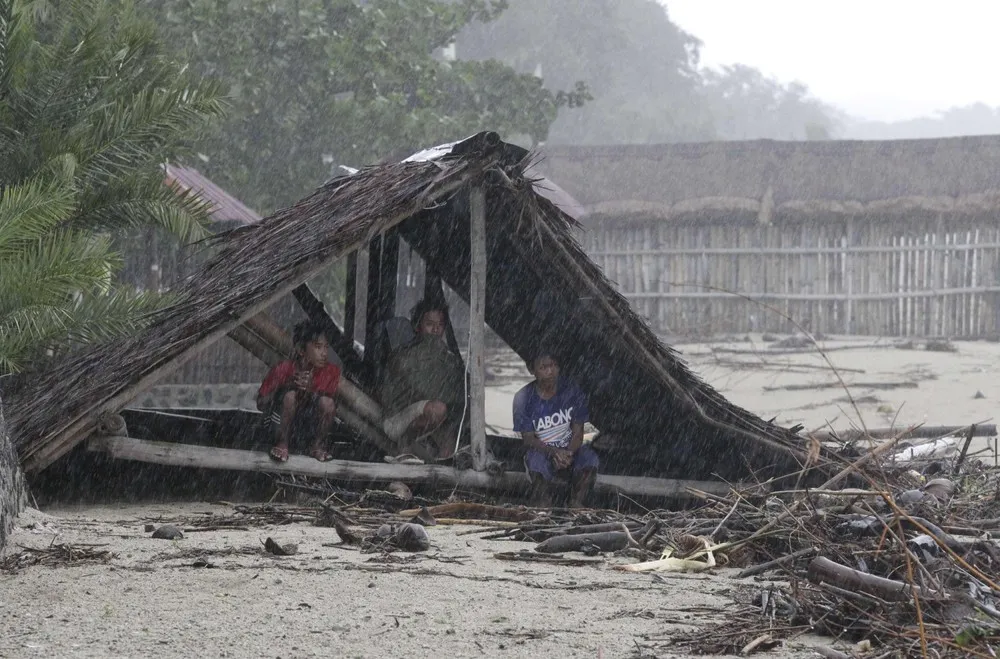 In Philippines, Wreckage in Wake of Typhoon