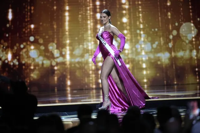 Miss Croatia Arijana Podgajski competes in the evening gown competition during the preliminary round of the 71st Miss Universe Beauty Pageant in New Orleans, Wednesday, January 11, 2023. (Photo by Gerald Herbert/AP Photo)