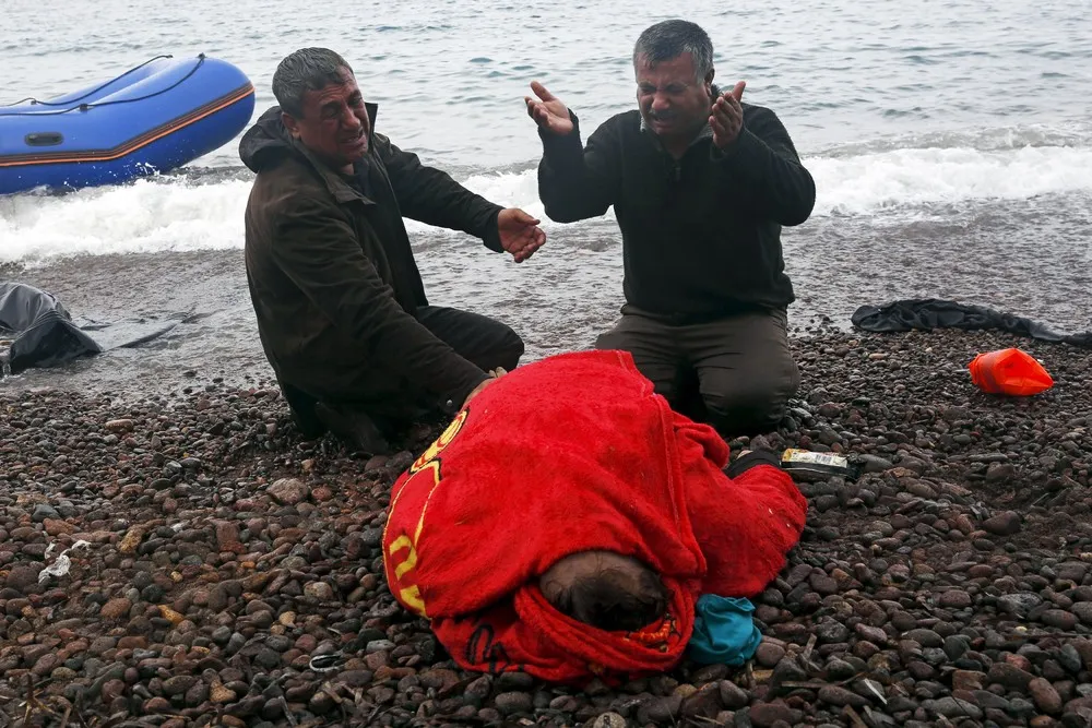 The Day in Photos – October 17, 2015