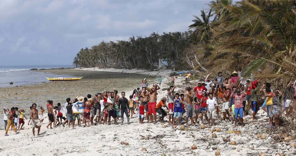 In Philippines, Wreckage in Wake of Typhoon
