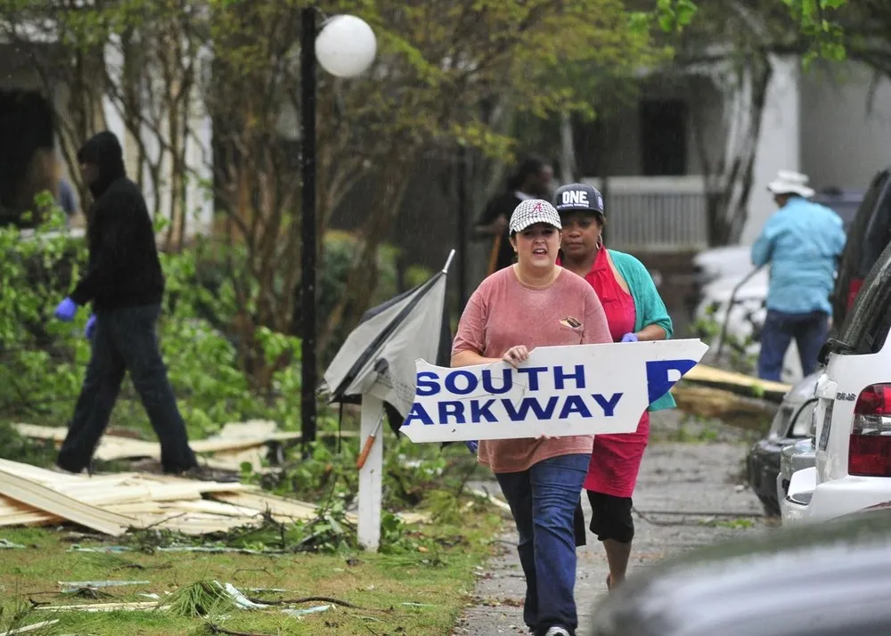 Severe Storms Hit Midwest