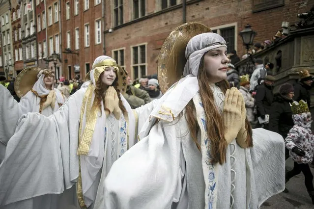 People take part in a traditional Roman Catholic Three Kings Day procession in Gdansk January 6, 2015. (Photo by Lukasz Glowala/Reuters/Agencja Gazeta)