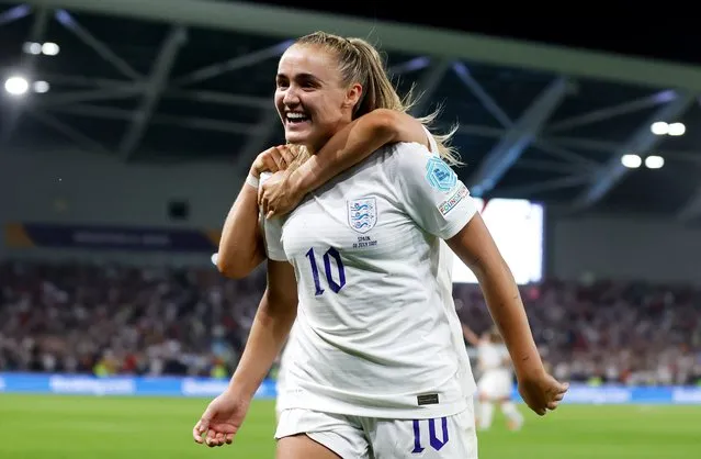 Georgia Stanway of England celebrates with teammate Lauren Hemp after scoring their team's second goal during the UEFA Women's Euro 2022 Quarter Final match between England and Spain at Brighton & Hove Community Stadium on July 20, 2022 in Brighton, England. (Photo by Lynne Cameron – The FA/The FA via Getty Images)