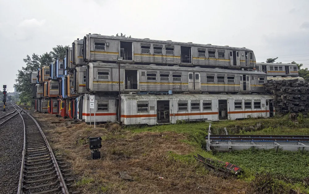 End of the Line: 180 Decayed Carriages in Train “Graveyard”