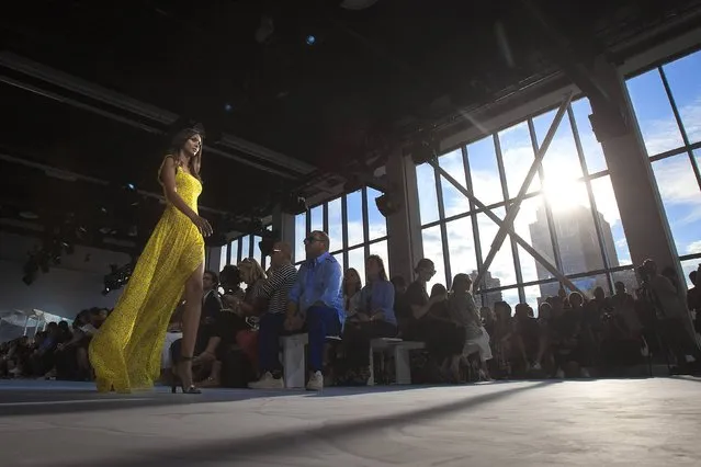 A model presents a creation during the Diane von Furstenberg Spring/Summer 2015 collection show during New York Fashion Week in the Manhattan borough of New York September 7, 2014. (Photo by Carlo Allegri/Reuters)