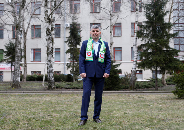 Vitaly Zubenko, 45, lawyer and supporter of presidential candidate Grigory Yavlinsky, poses for a picture in Stavropol, Russia, February 19, 2018. “When the people in power don't change, it's the foundation for corruption, it's what corruption needs to remain undefeated”, said Zubenko. “We see that for the past four years, real incomes have been falling. A few people might have seen things improve, but overall, the population, the country, business, entrepreneurs, all economic structures, they're just about surviving. Things are getting worse and worse, unfortunately... We have to change the constitution, so that power never again finds itself in the hands of a single person”. (Photo by Eduard Korniyenko/Reuters)