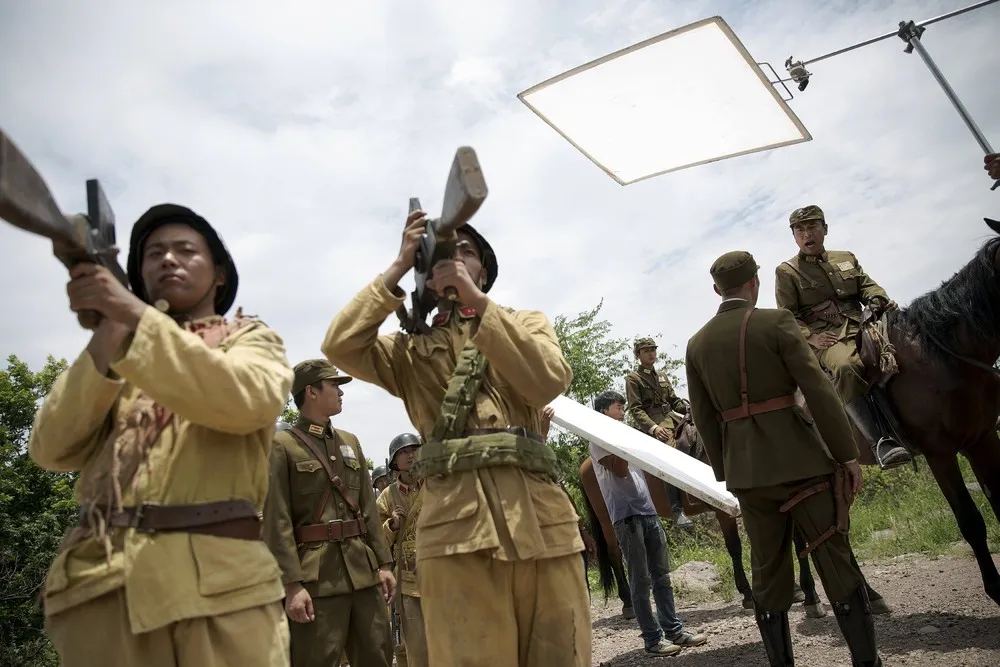 Behind the Scenes of a Chinese War Drama