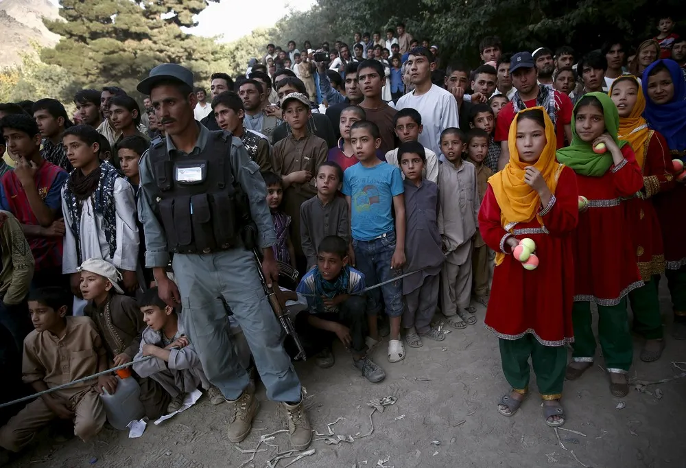 Afghan Kids Join the Circus