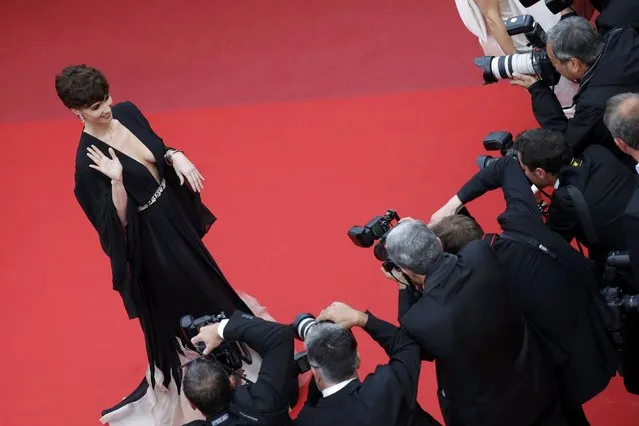 Actress Paz Vega poses on the red carpet as she arrives for the screening of the film “The BFG” (Le Bon Gros Geant) out of competition at the 69th Cannes Film Festival in Cannes, France, May 14, 2016. (Photo by Regis Duvignau/Reuters)
