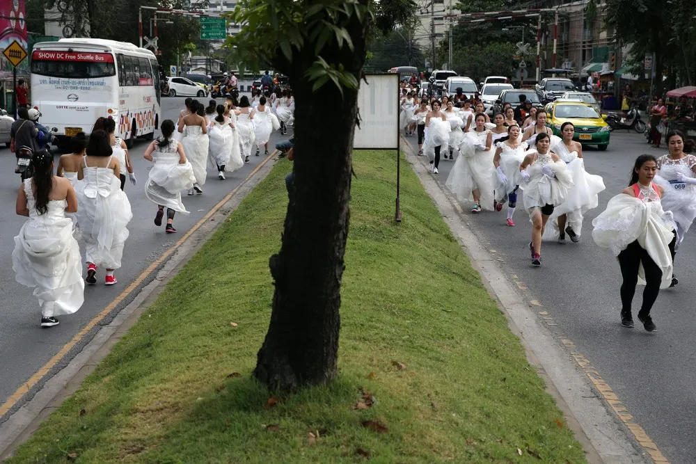 “Running of the Brides” race in Thailand 2017