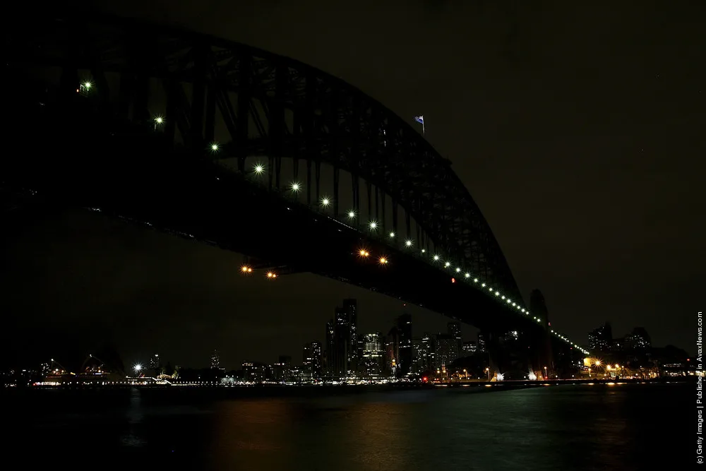 Sydney Dims For Earth Hour