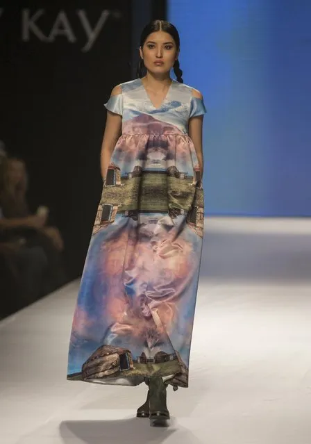 A model presents a creation by Kazakhstan's designer Kamila Kurbani during Kazakhstan Fashion Week in Almaty April 15, 2015. (Photo by Shamil Zhumatov/Reuters)