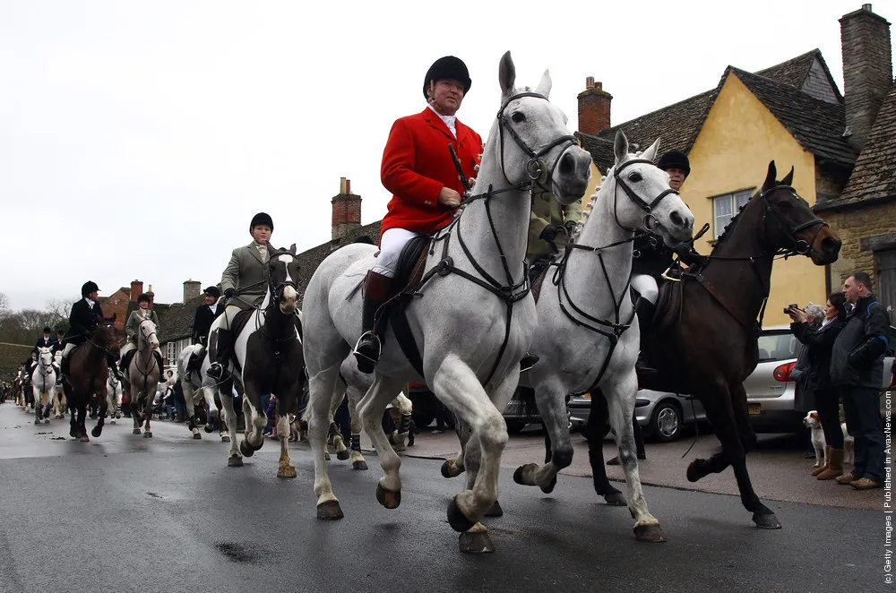 Participants Prepare For Traditional Boxing Day Hunt