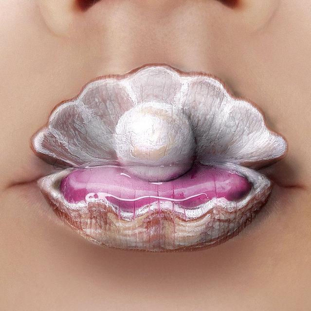 Tutushka's lipstick art work on her lips showing a clam. (Photo by Tutushka Matviienko/Caters News Agency)