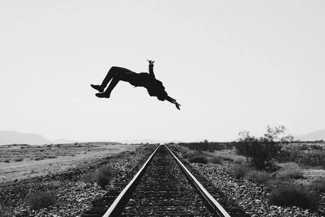Photographer Tyler Shields had become comfortable, a feeling he found “terrible” as an artist. He wanted to do something challenging, something that pushed the human boundaries. So he spent a year documenting heights, fear, energy and falling – a series he calls “Suspense”.