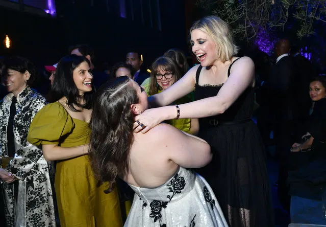 (L-R) Beanie Feldstein and Greta Gerwig attend the 2020 Vanity Fair Oscar Party hosted by Radhika Jones at Wallis Annenberg Center for the Performing Arts on February 09, 2020 in Beverly Hills, California. (Photo by Emma McIntyre/VF20/WireImage)