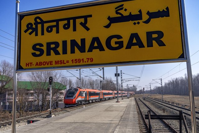 The Vande Bharat Express train arrives at Srinagar railway station during a trial run ahead of its inauguration, which will connect the Kashmir Valley with the rest of India, on the outskirts of Srinagar, Indian controlled Kashmir, Saturday, January 25, 2025. (Photo by Dar Yasin/AP Photo)