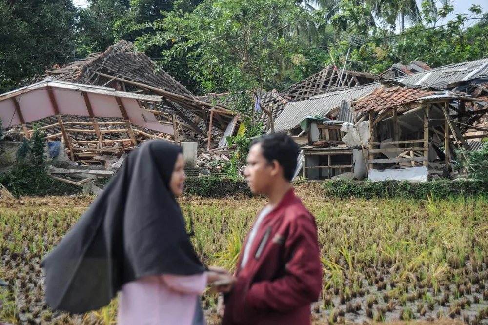 A Look at Life in Indonesia, Part 1/2