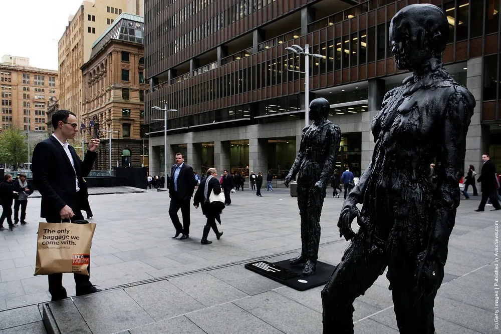 Tar Figures Illustrate Anti-Smoking Message In Sydney
