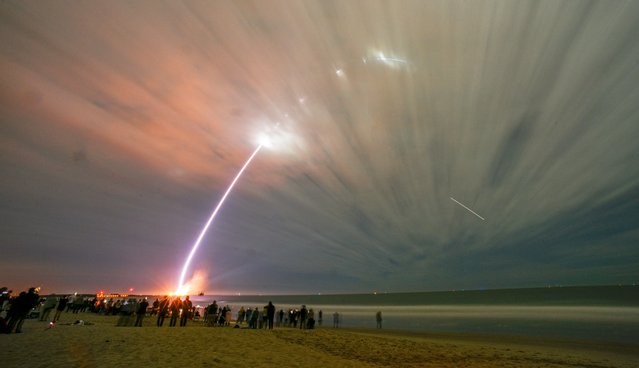 A Blue Origin New Glenn rocket lifts off on its inaugural launch at the Cape Canaveral Space Force Station in Cape Canaveral, Florida, U.S., January 16, 2025. (Photo by Steve Nesius/Reuters)