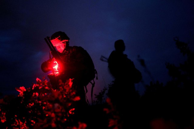 Ukrainian service members are stationed in the country’s Donetsk region, near the front lines of the war with Russia, on Thursday, September 18, 2025. (Photo by Serhii Korovainyi/Reuters)