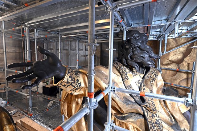 The Fabbrica di San Pietro has organized a press tour to the construction site of the gilded bronze Baldachin and the Chair of St. Peter, to admire the completed restorations on October 8, 2024. A restoration of great symbolic value because the Baldachin, which stands solemnly above the high altar, the work of the architect Gian Lorenzo Bernini, marks the site of the Tomb of the Apostle Peter, to whom the Vatican Basilica is dedicated. A demanding and necessary restoration, but also of particular significance because it was undertaken in view of the now imminent Jubilee of 2025. (Photo by Antonelli/AGF/Rex Features/Shutterstock)