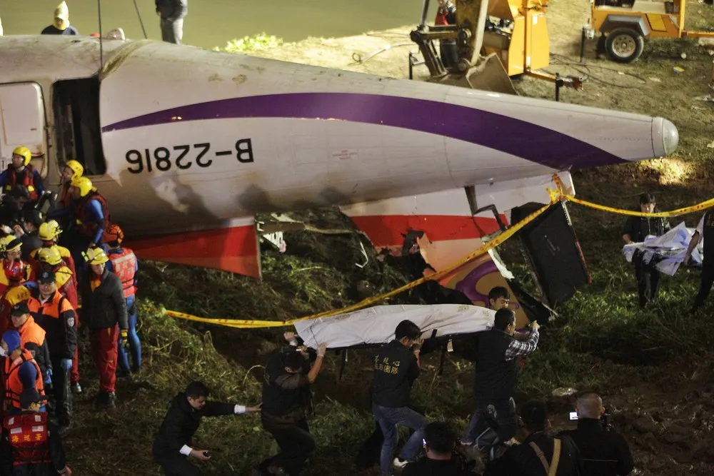 Taiwanese Plane with 53 Passengers Crashes in Taipei River