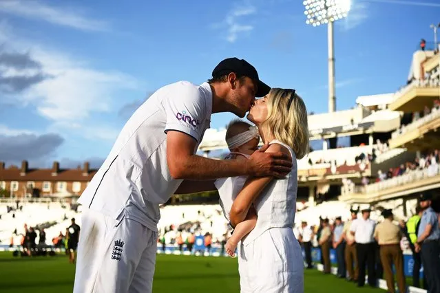  Stuart Broad of England interacts with Partner Mollie King and their daughter following Day Five of the LV= Insurance Ashes 5th Test Match between England and Australia at The Kia Oval on July 31, 2023 in London, England. (Photo by Gareth Copley/Getty Images)