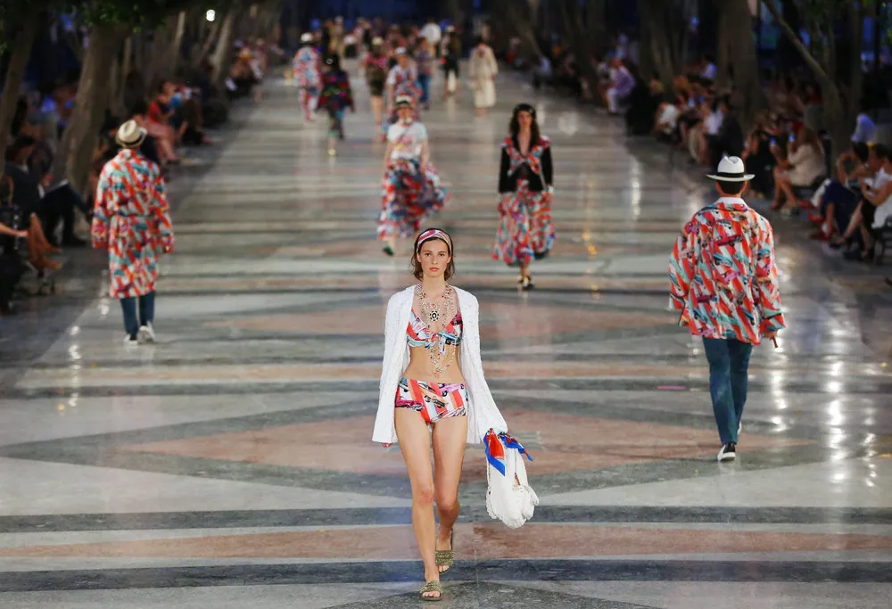 Fashionistas Invade Cuba