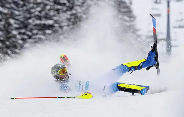 Benjamin Ritchie of the U.S. falls during the Audi FIS Alpine Ski World Cup Team Parallel Slalom on March 21, 2021 in Lenzerheide, Switzerland. (Photo by Denis Balibouse/Reuters)
