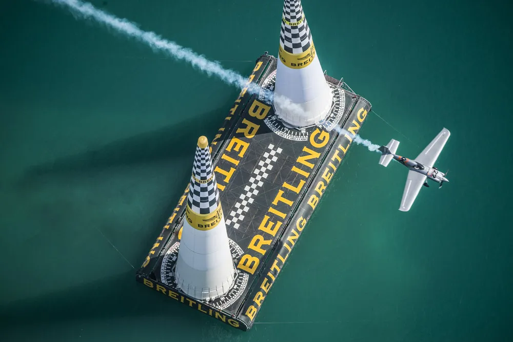 Mideast Emirates Red Bull Air Race