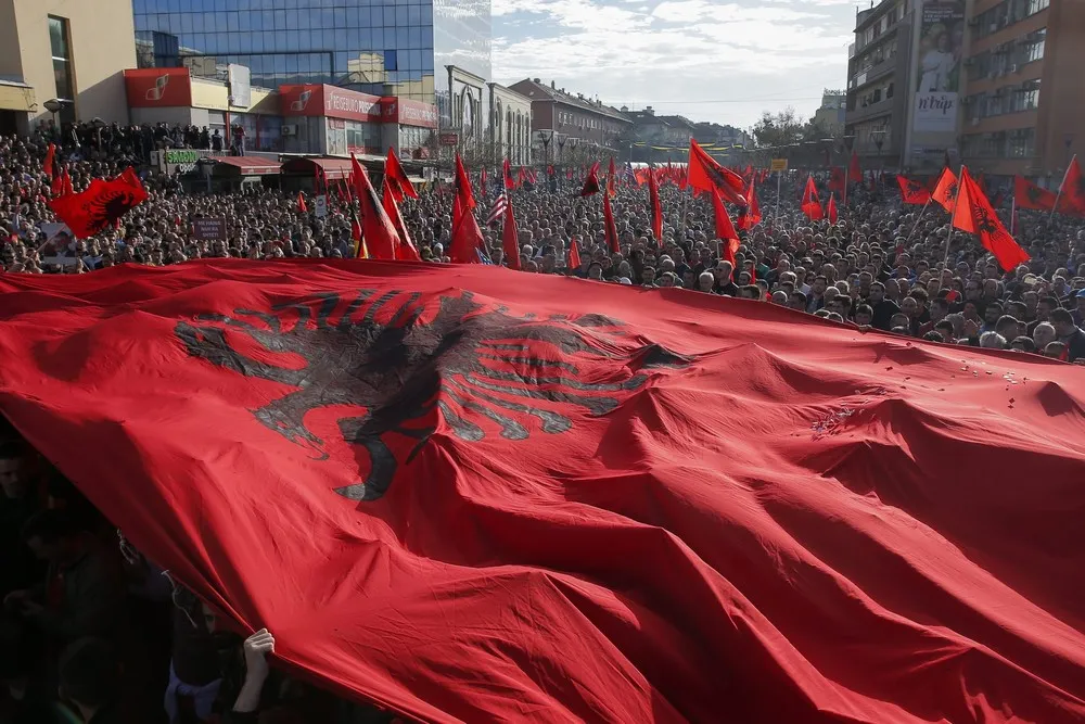 The Day in Photos – February 18, 2016