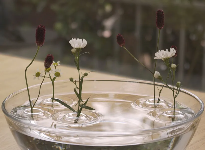 Floating Vases by ooDesign