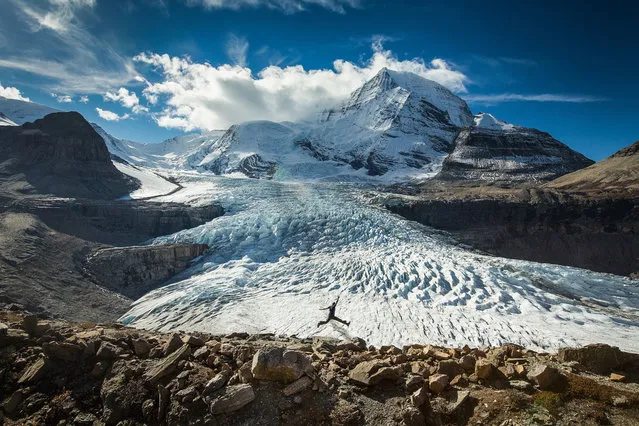 One of Pauls amazing self portraits. at Mount Robson Provincial Park, British Columbia, Canada. (Photo by Paul Zizka/Caters News Agency)