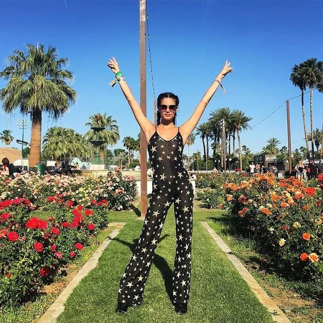 Portuguese supermodel Sara Sampaio teases her Coachella outfits in the second decade of April 2022. (Photo by sarasampaio/Instagram)