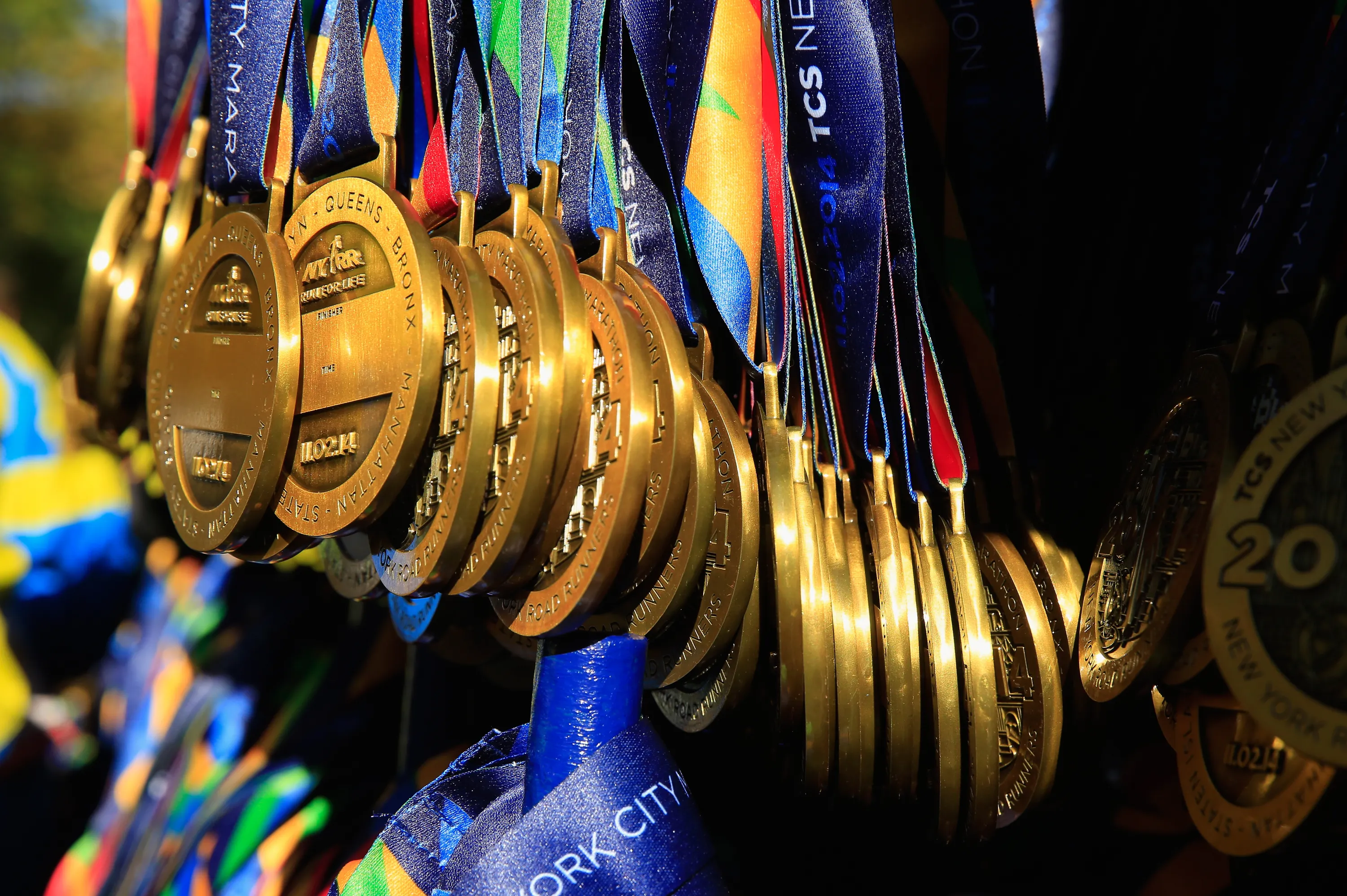 The most medals. Медаль евро. Медали евро 2016. Медаль забег. Бронзовая медаль Euro 2020.