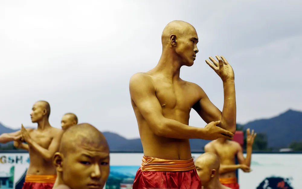 The Day in Photos – October 17, 2016, Part 2/2