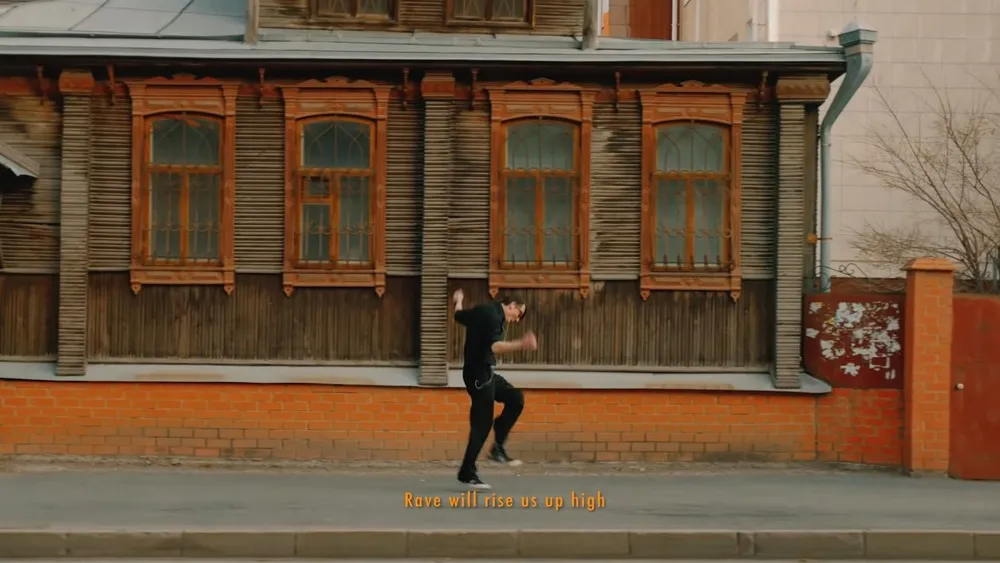 Clip of the Day: Невиди́мка — Ой мама не вернусь (Nevidimka – Oh Mother I Wont Come Back; Official Music Video) 