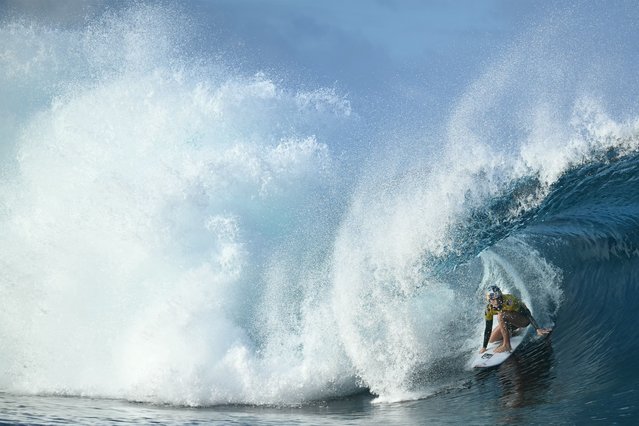 US surfer Caitlin Simmers competes during the Shiseido Tahiti pro in Teahupo'o, on the French Polynesian Island of Tahiti on May 25, 2024. Teahupo'o will host the surfing event of the Paris 2024 Olympic Games. (Photo by Jerome Brouillet/AFP Photo)