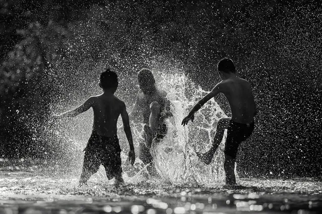 Thailand By Saravut Whanset